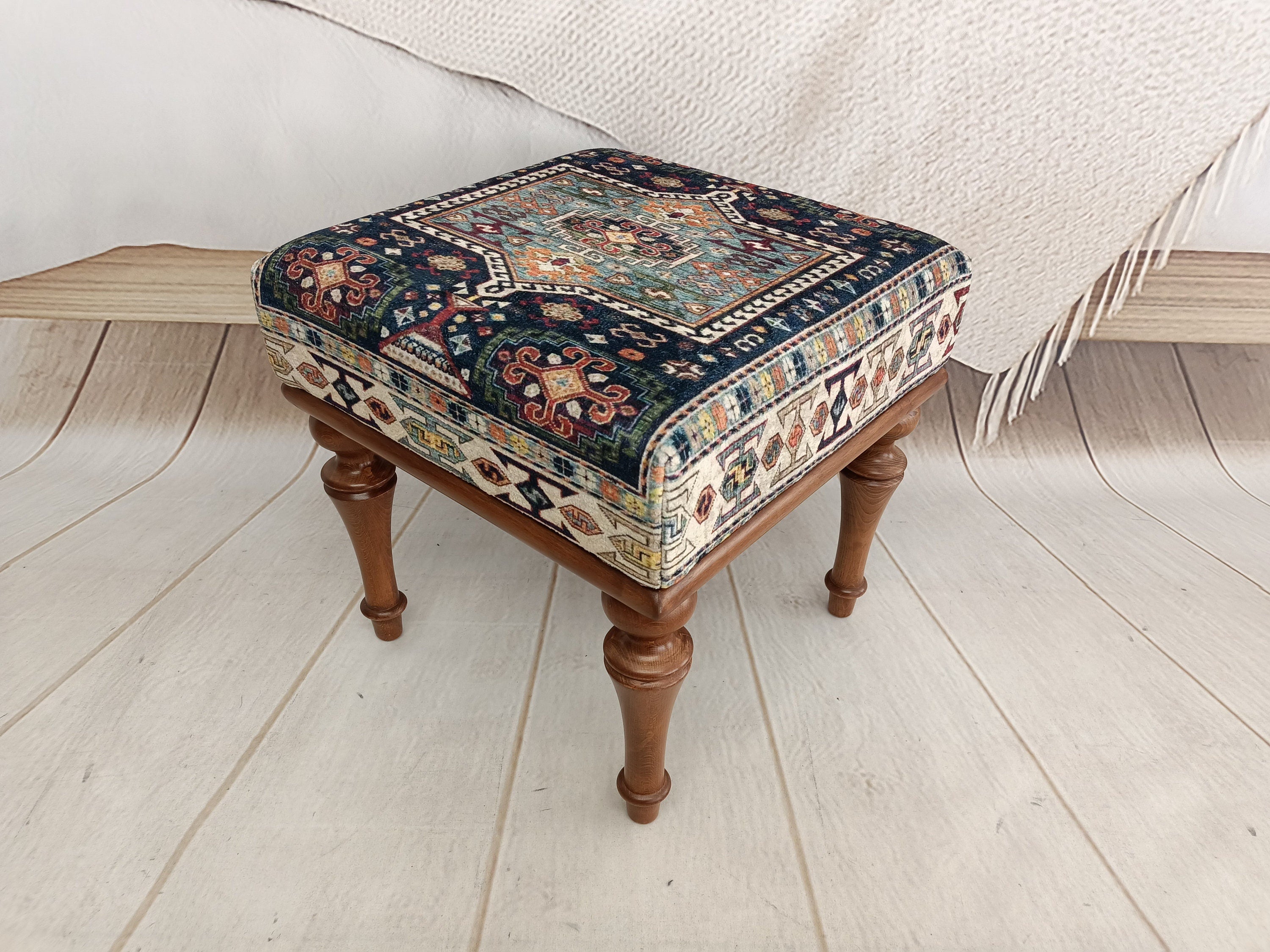 Vanity chair, Footstool bench, Bean bag chair, Upholstered bench, Bench with cushion, Foot rest, Dorm chair, Sitting bench, VT 160 18x18
