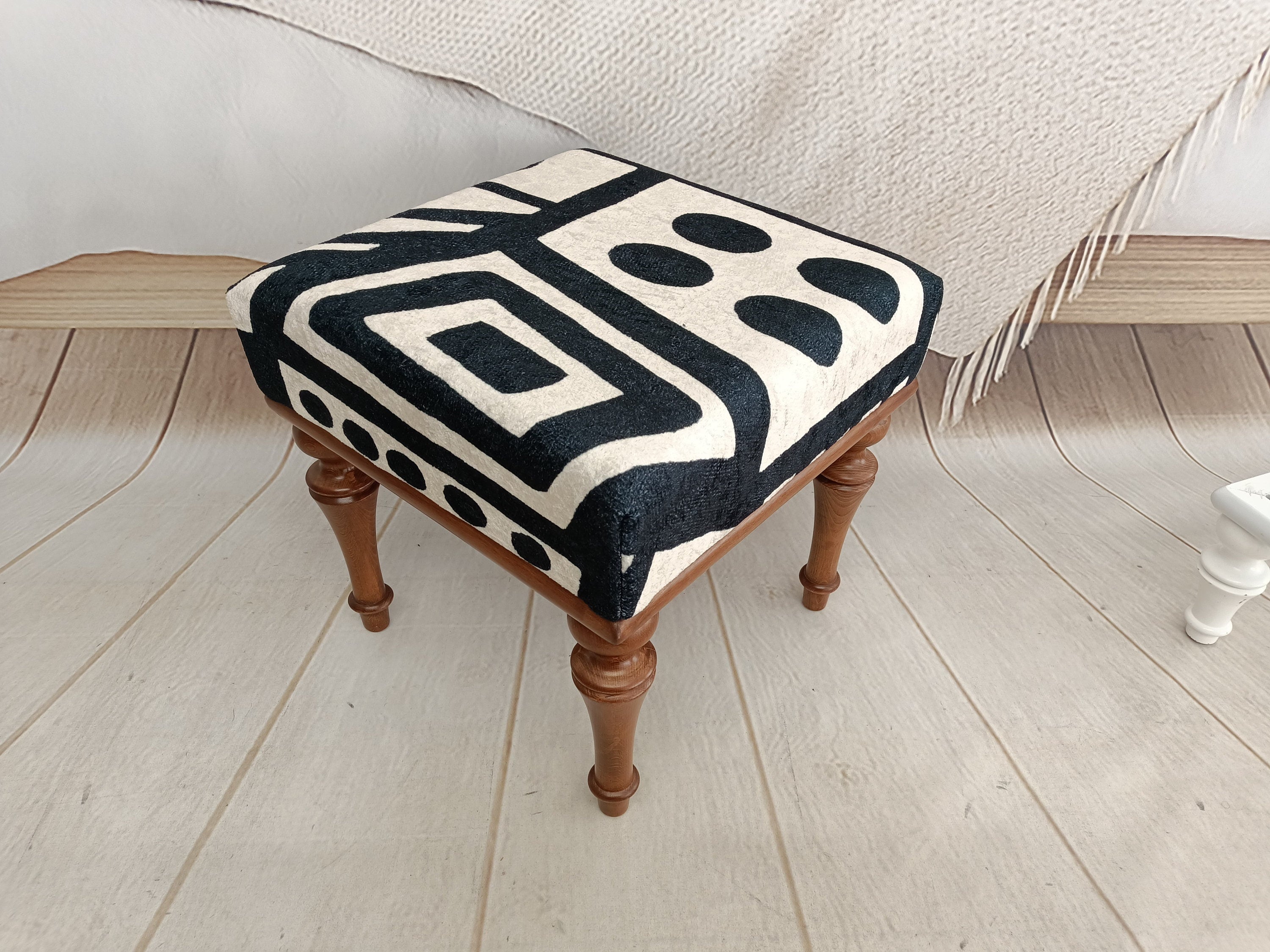 Vanity chair, Accent chair, Ottoman chair, Floor chair, Dressing table chair, Bench with cushion, Upholstered footstool, VT 874 18x18